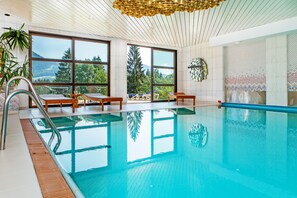 실내 수영장, 일광욕 의자