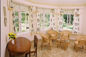 32-inch LED TV with premium channels, TV, fireplace