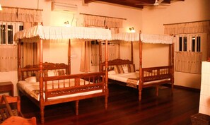 1 bedroom, premium bedding, minibar, in-room safe