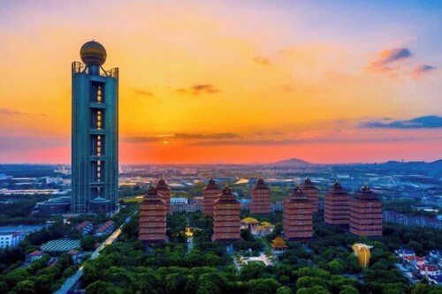 Long Wish Hotel International