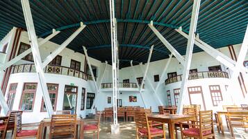 Breakfast, lunch, dinner served; international cuisine