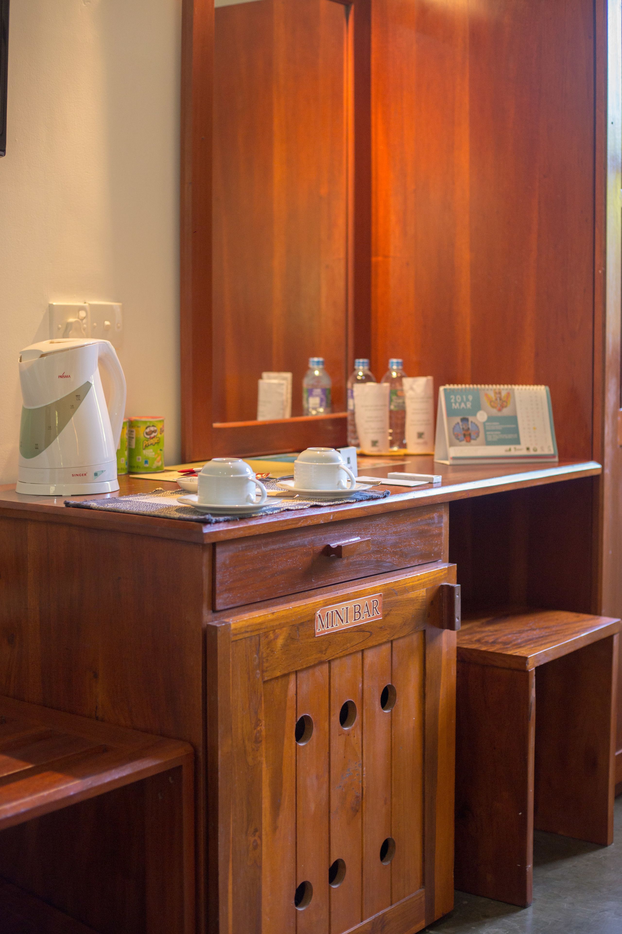 deluxe room, 1 queen bed | room amenity