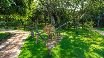 Jardines del alojamiento