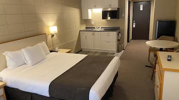 Individuell dekoriert, individuell eingerichtet, Schreibtisch