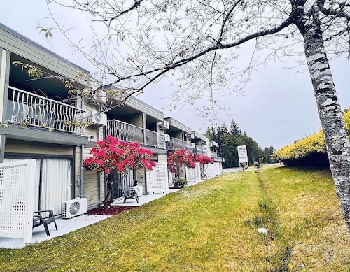 Airport Inn