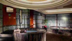 Deep-tissue massages, massages