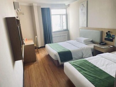 Greentree Inn Xingcheng Shoushan Express