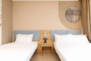 Room - Home Inn (Weihai Kunming Road Tourist Dock Weigao Plaza) (Weihai)