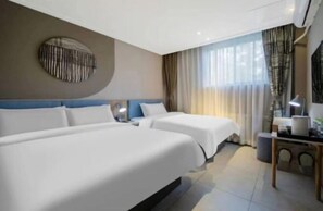 Room - Home Inn (Weihai Kunming Road Tourist Dock Weigao Plaza) (Weihai)