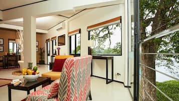 Suite | 1 dormitorio, caja fuerte, escritorio y tabla de planchar con plancha