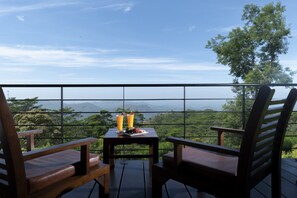 Chambre Deluxe Double ou avec lits jumeaux, vue montagne | Vue de la chambre