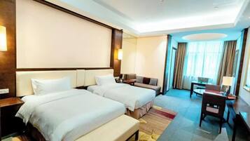 Tempat tidur bayi