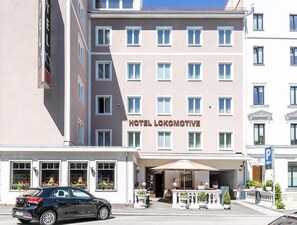 Exterior - Hotel Lokomotive (Linz)