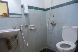 シャワー付き浴槽、バスアメニティ (無料)