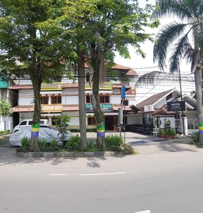 View from property - Hotel Bali Indah (Bandung)