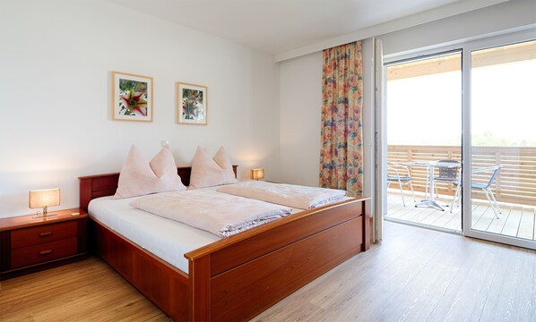 舒適公寓客房, 2 間臥室 | 獨特設計、獨特裝修、書桌、遮光窗簾/窗簾