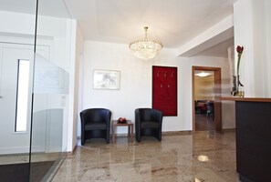 Lobby sitting area - Pension Jageredt (Nussbach)