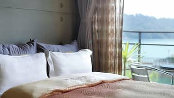 Quadruple Room, Lake View | Desk, free WiFi, bed sheets