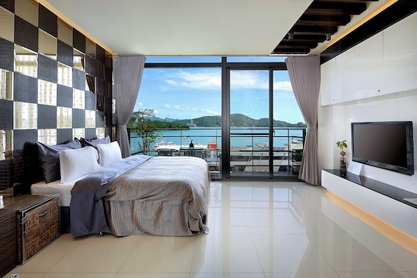 Dobbeltrom – superior, utsikt mot innsjø | Skrivebord, wi-fi (inkludert) og sengetøy