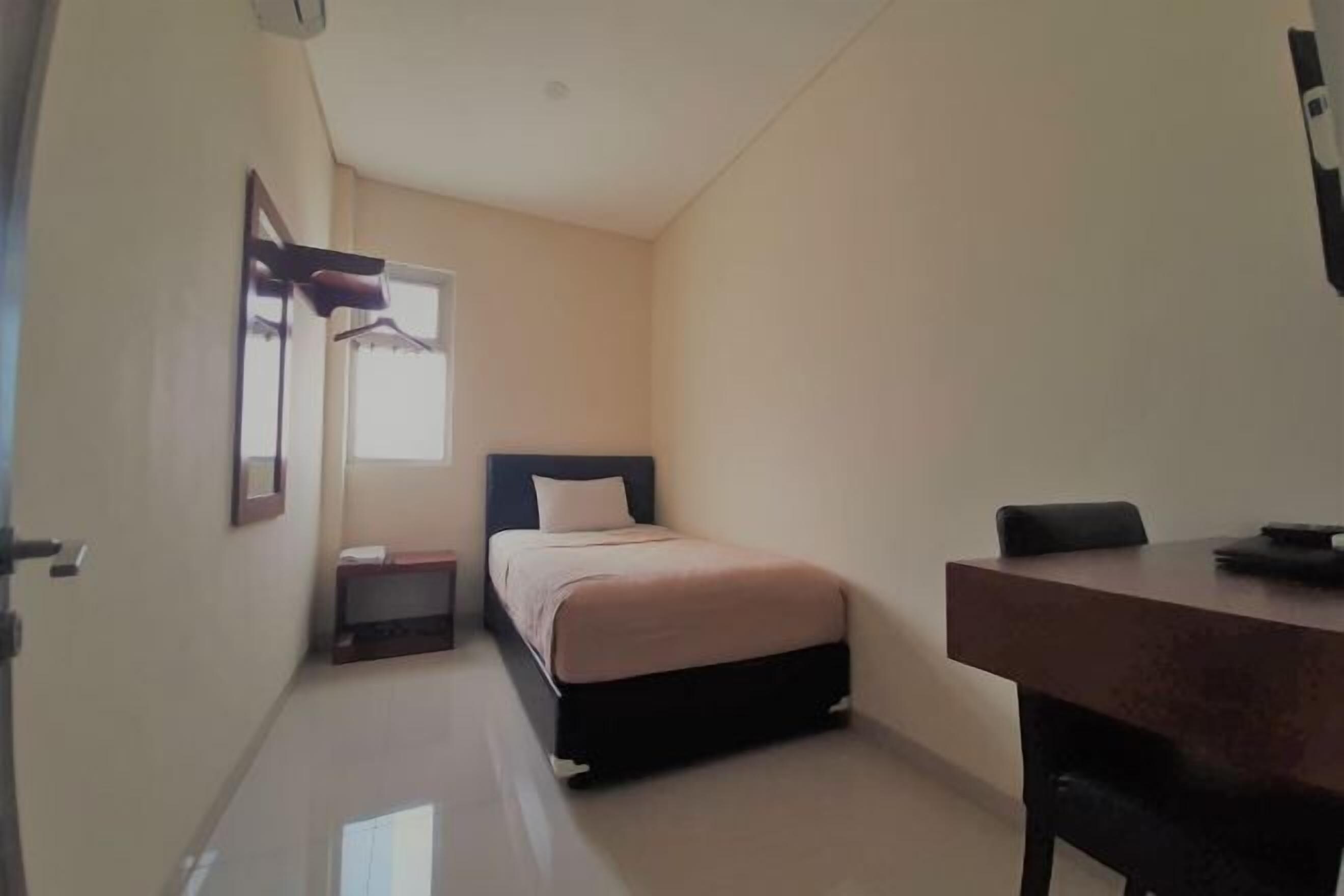 Minibar, in-room safe, desk, rollaway beds
