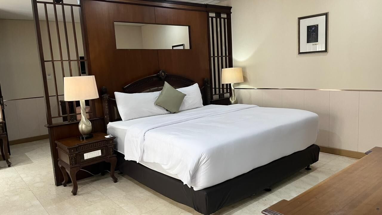 Phòng Executive | Minibar, két bảo mật tại phòng, bàn 