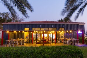 Restaurant - Barracuda Beach Resort (Al Rafaah)