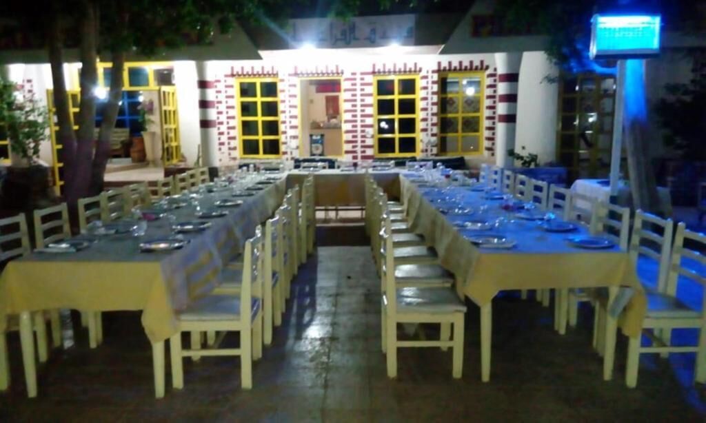 Photo - Pharaohs Hotel