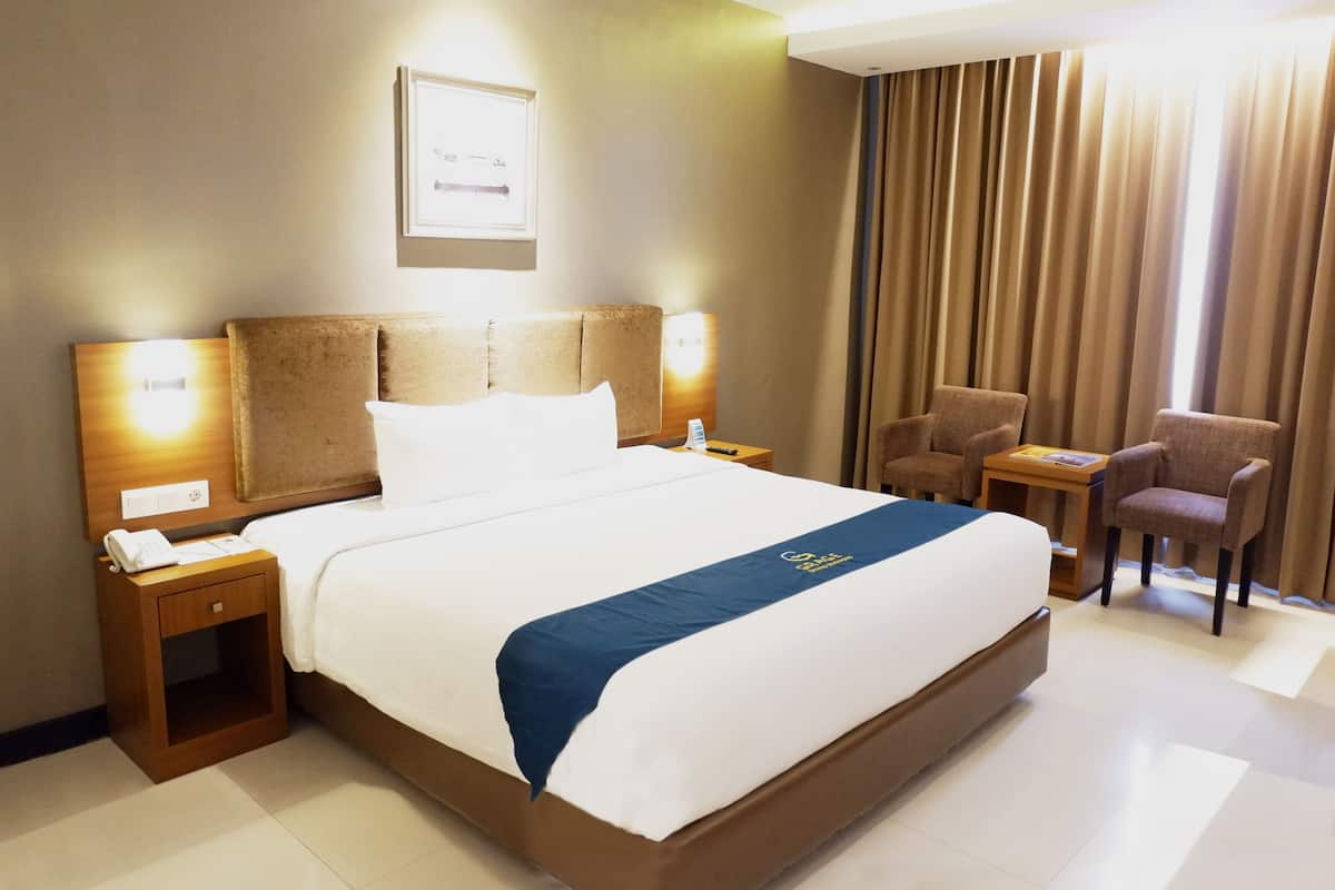 Minibar, két bảo mật tại phòng, bàn, màn/rèm cản sáng