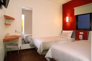 Tomannsrom – superior | Safe på rommet, skrivebord, wi-fi (inkludert) og sengetøy