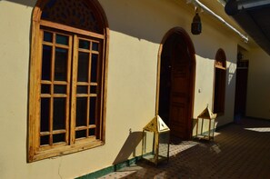 Traditional Double Room (Masriya) | Terrace/patio