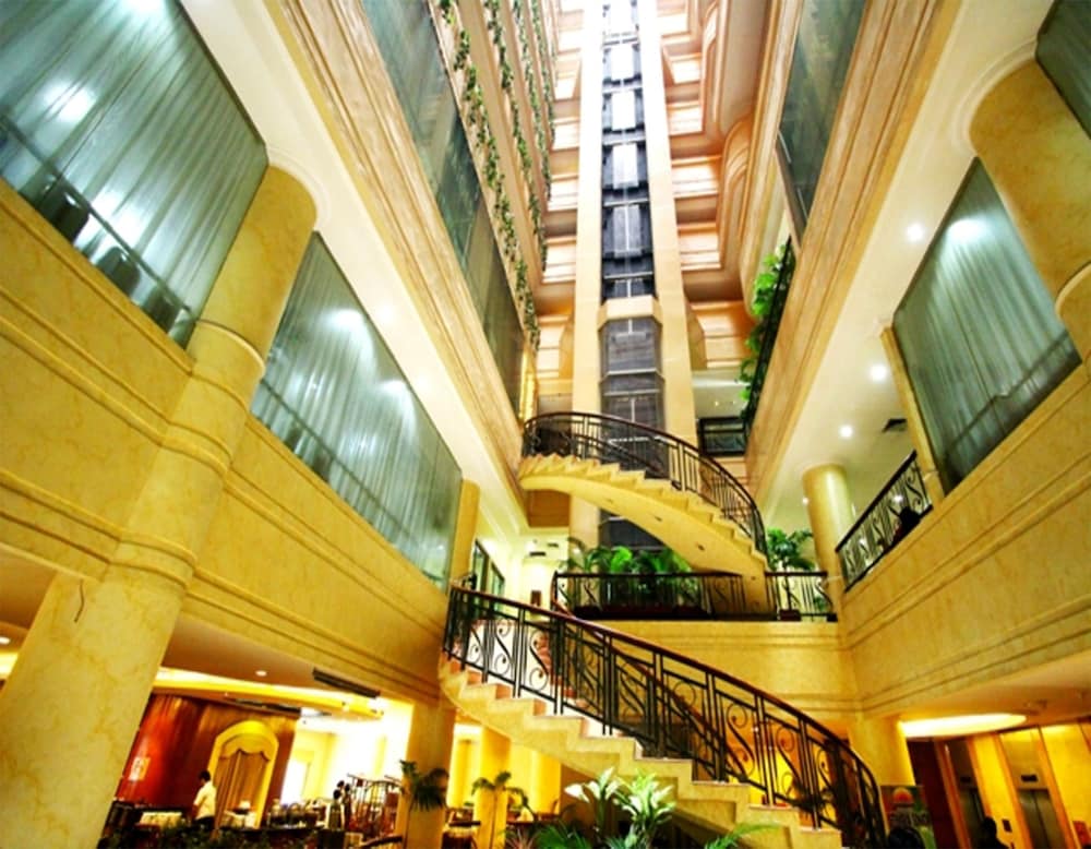 Hotel Sentral image