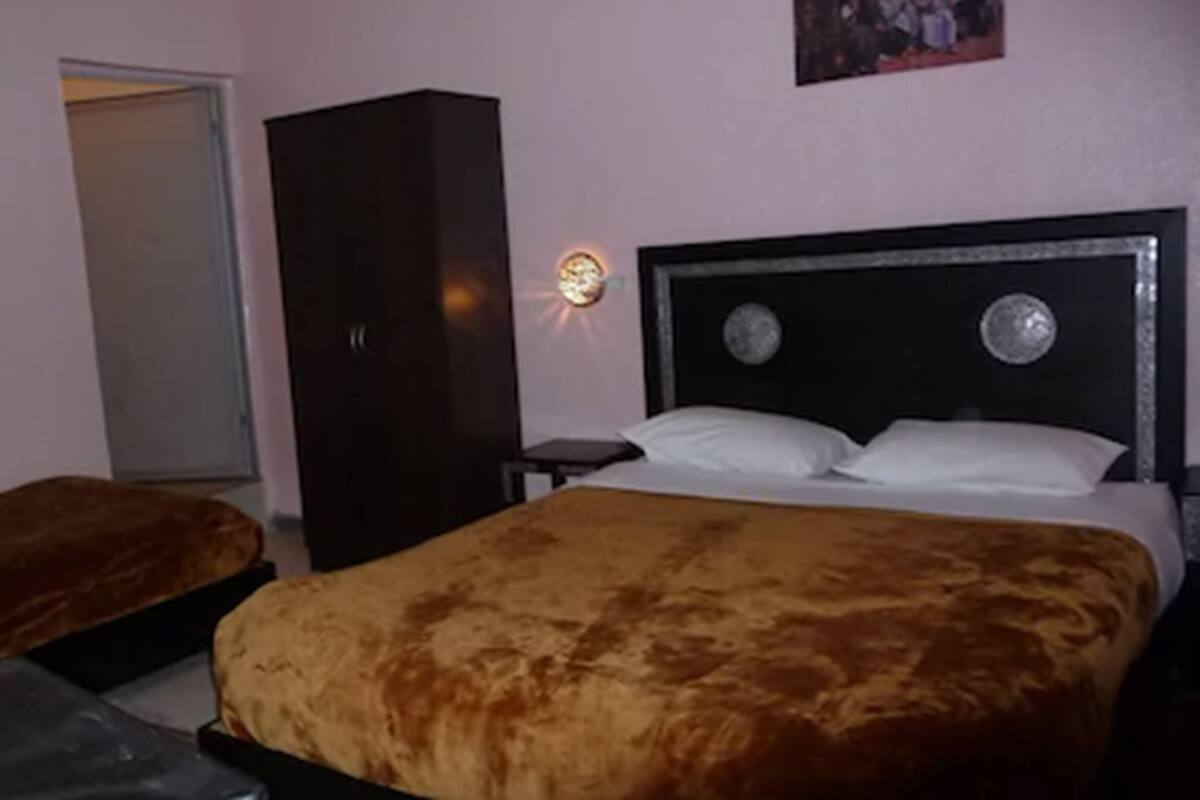 Coffres-forts dans les chambres, bureau, chambres insonorisées
