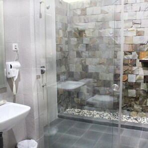 Bathroom - Le Dian Hotel (BANTEN)