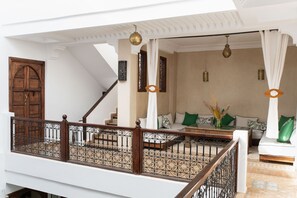 Living area - Riad of the Moon (Marrakech)