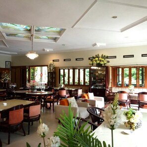 Dining - Gracia Spa Resort (Ciater)