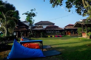 Property grounds - Taman Sari Hotel Dan Resort (Sukabumi)