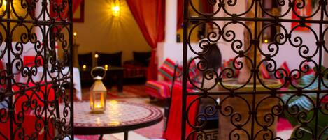 Double Room, Private Bathroom (Jad) | Terrace/patio