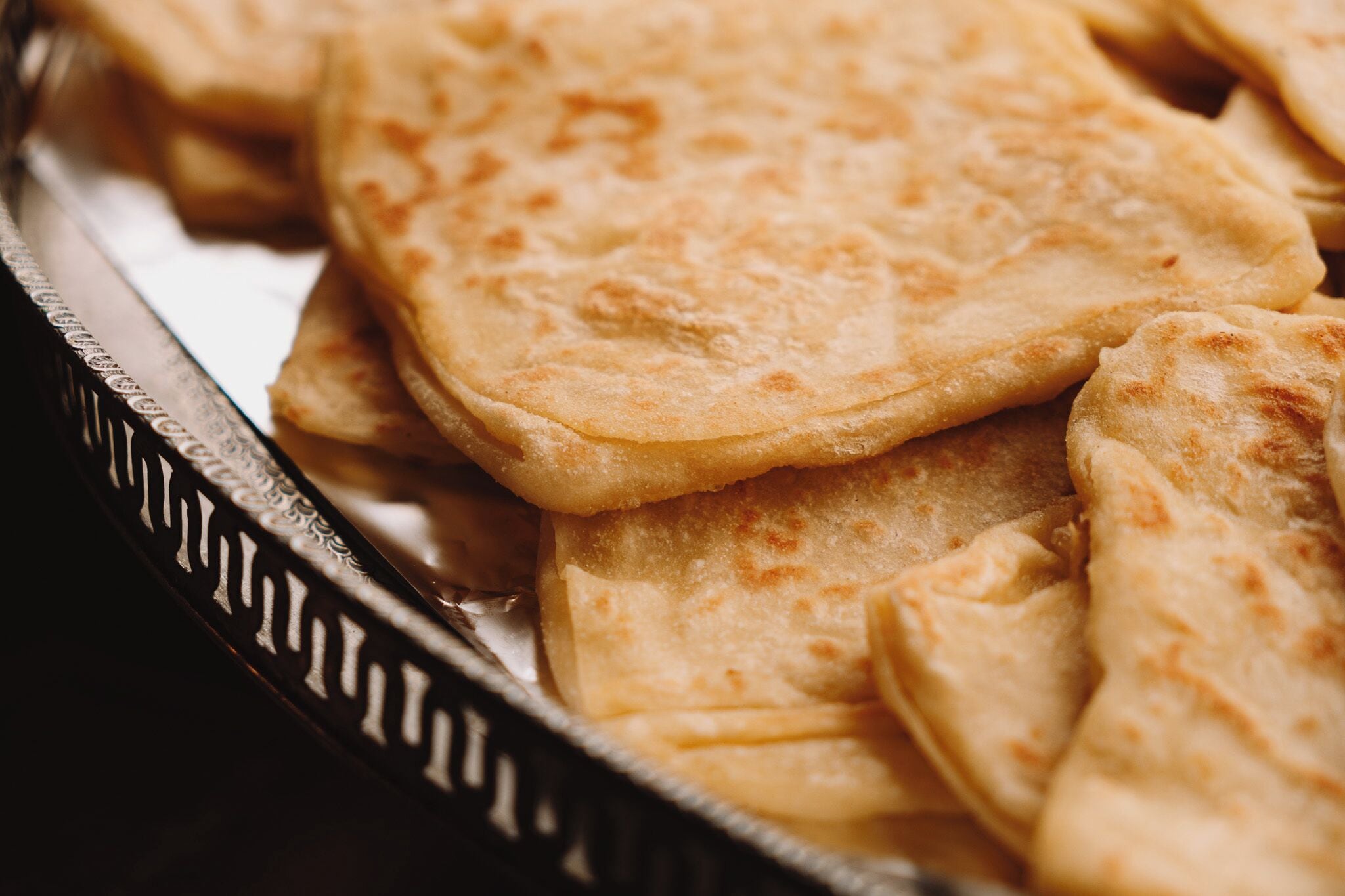 A tray of flatbreads.
