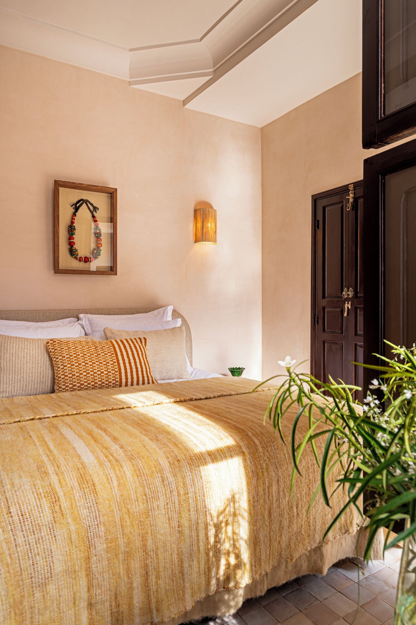 Egyptian cotton sheets, premium bedding, in-room safe