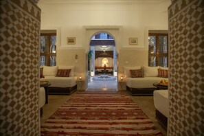 Lobby sitting area - Riad Le Clos des Arts (Marrakech)