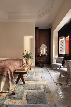 Egyptian cotton sheets, premium bedding, in-room safe -  Riad Dar des Arts (Marrakech)