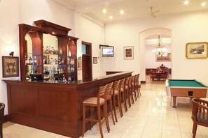 Bar (on property) - Kresna (Wonosobo)