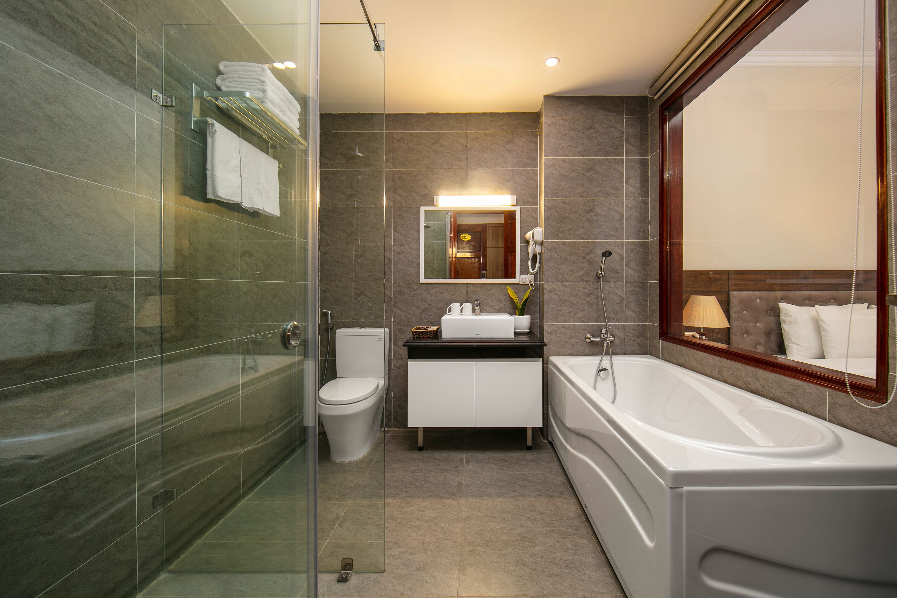 shower, free toiletries, hair dryer, slippers