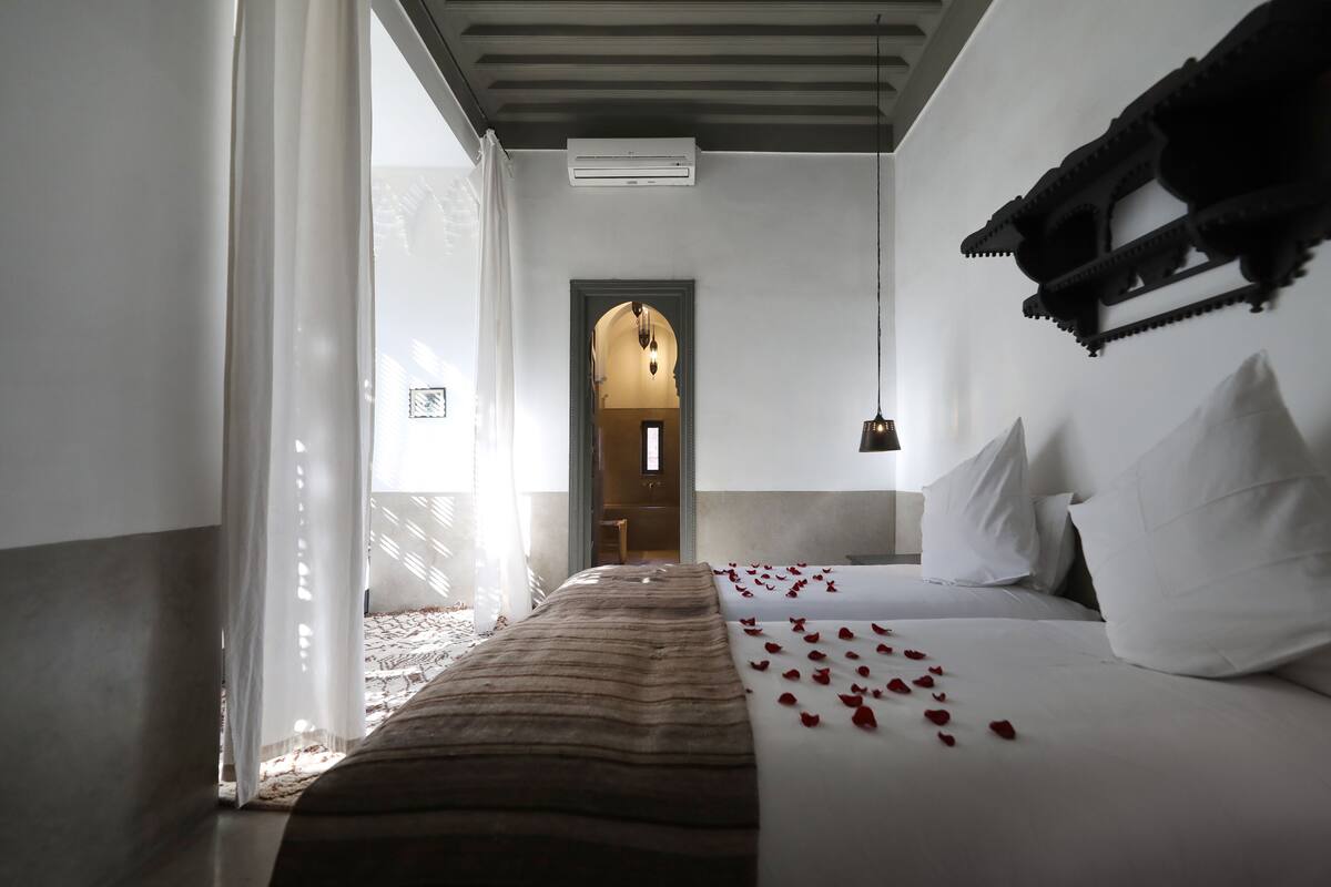 Superior Suite (Menzehwahed) | In-room safe, desk, blackout drapes, iron/ironing board (on request)
