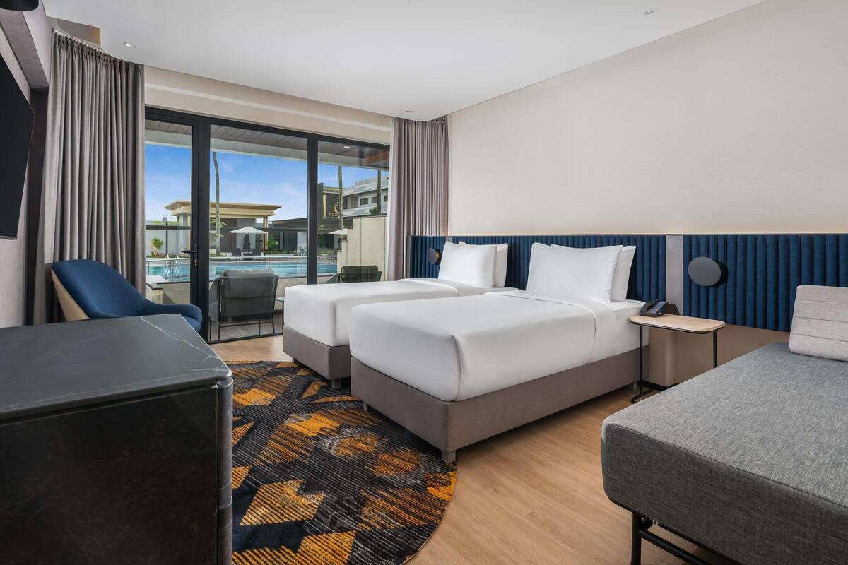 Chambre supérieure, 2 lits jumeaux, accès à la piscine (Terrace) | Minibar, bureau, fer et planche à repasser, accès au Wi-Fi (inclus)
