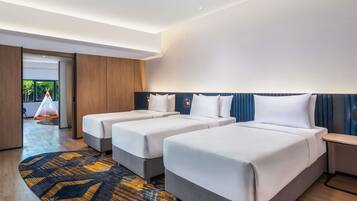 Family Room, 3 Single Beds