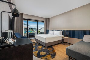 スーペリア ルーム ダブルベッド 1 台 プールアクセス (Terrace) | ミニバー、デスク、アイロン / アイロン台、WiFi (無料)