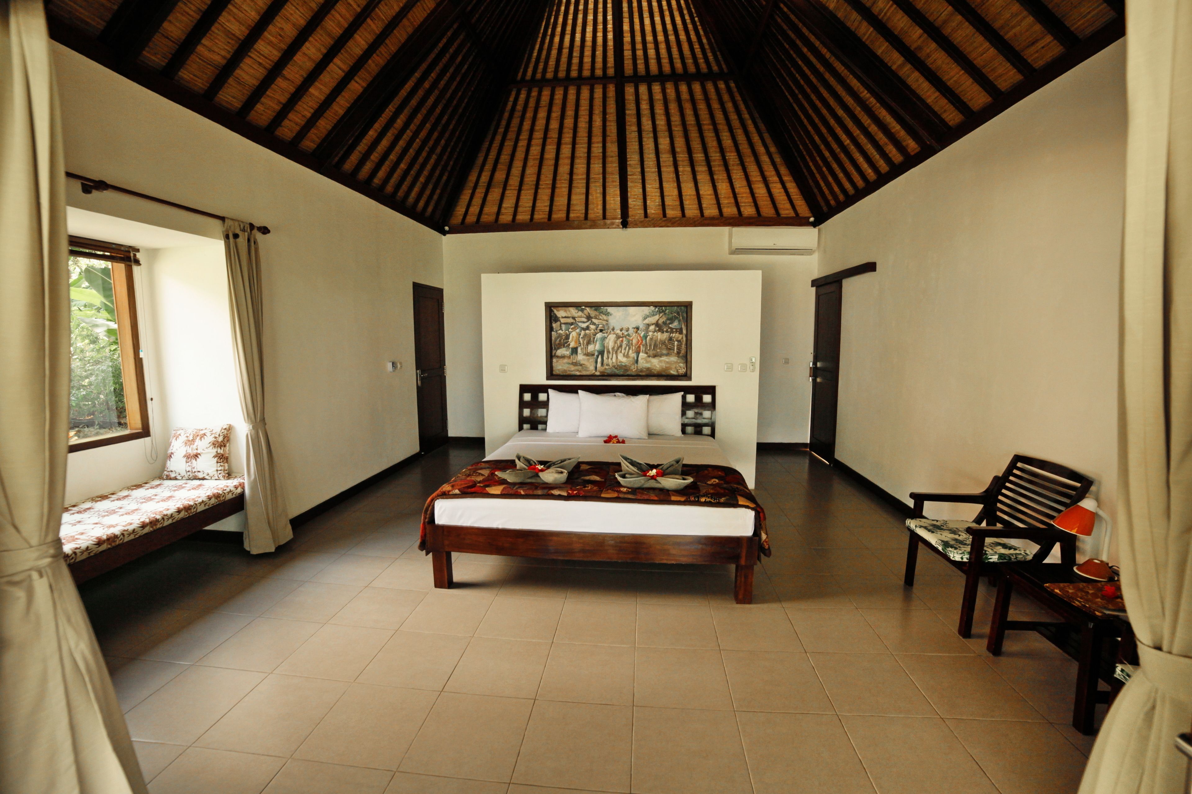 romantic bungalow, ocean view | minibar, in-room safe, desk, free cots/infant beds