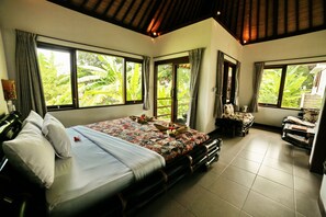 Romantic Bungalow, Garden View | Minibar, in-room safe, desk, free cribs/infant beds - Bali Dream House (Karangasem)