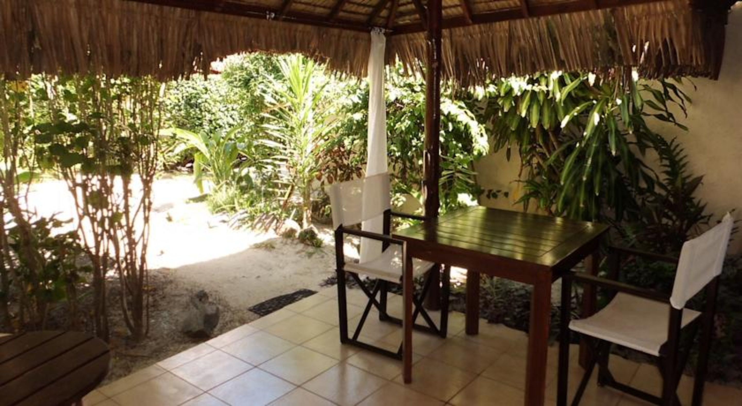 standard bungalow, 1 double bed, garden view | terrace/patio